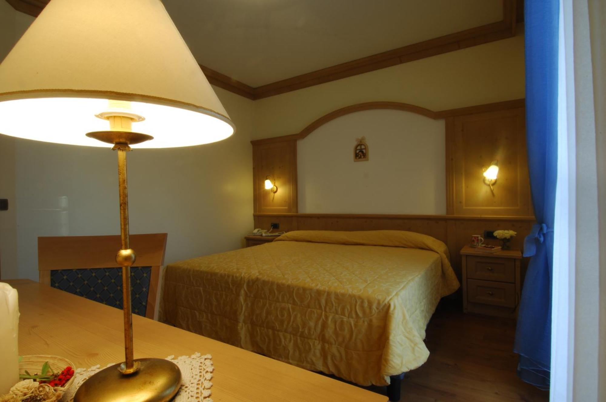 Hotel Lido - Slow & Natural Living Molveno Zewnętrze zdjęcie